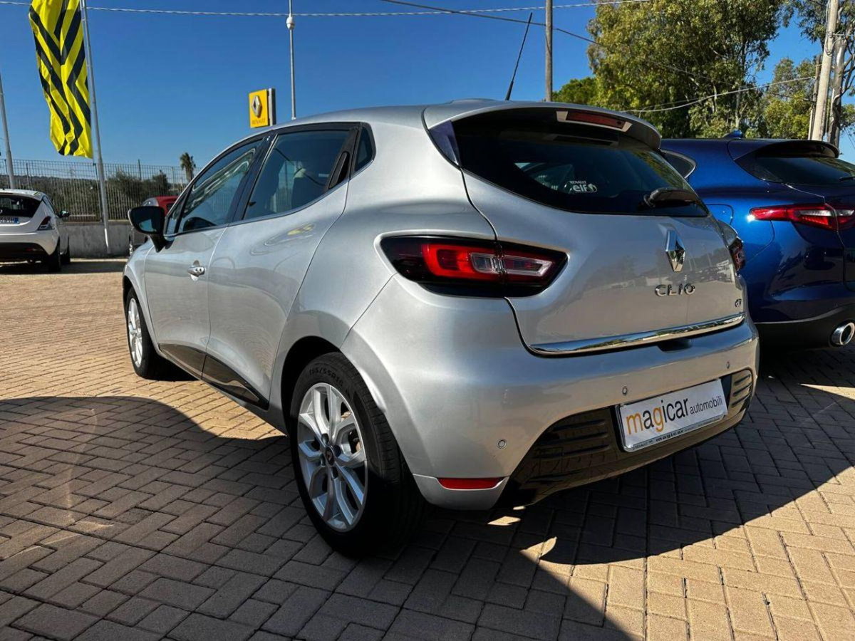 Renault Clio dCi 8V 75 CV Start&Stop 5 porte Energy Intens (6)