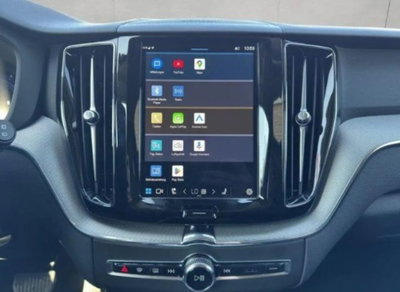 Volvo XC60 B4 (d) AWD automatico Plus Dark (11)