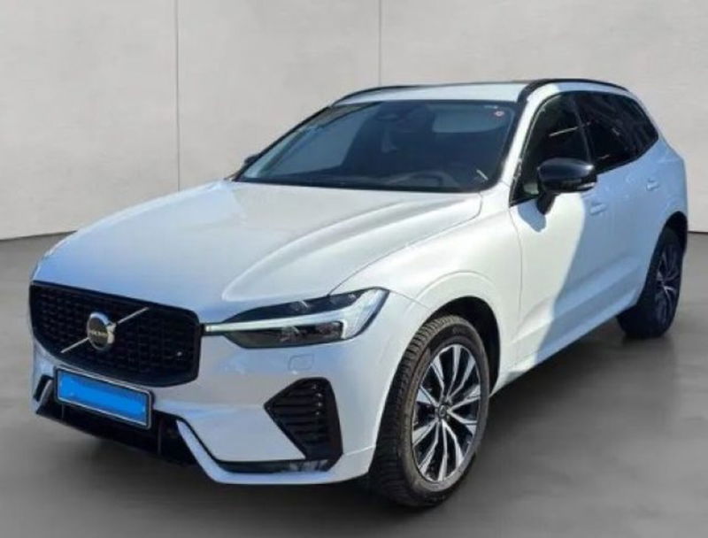 Volvo XC60 B4 (d) AWD automatico Plus Dark