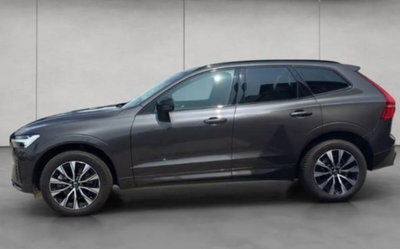 Volvo XC60 B4 (d) AWD automatico Plus Dark (7)
