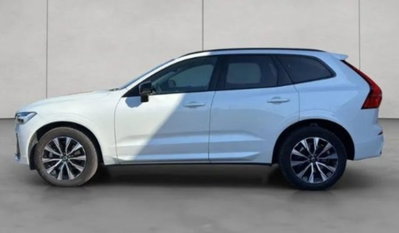 Volvo XC60 B4 (d) AWD automatico Plus Dark (8)