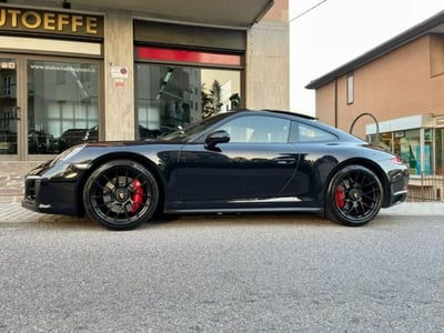 Porsche 911 Coupé 3.0 Carrera 4 GTS usata