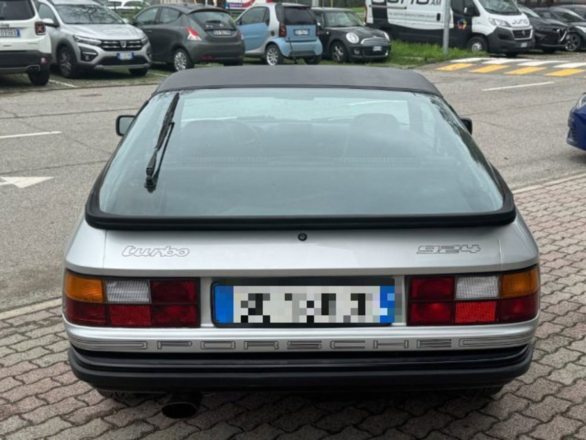 Porsche 924 Coupé 2.0 Turbo (6)
