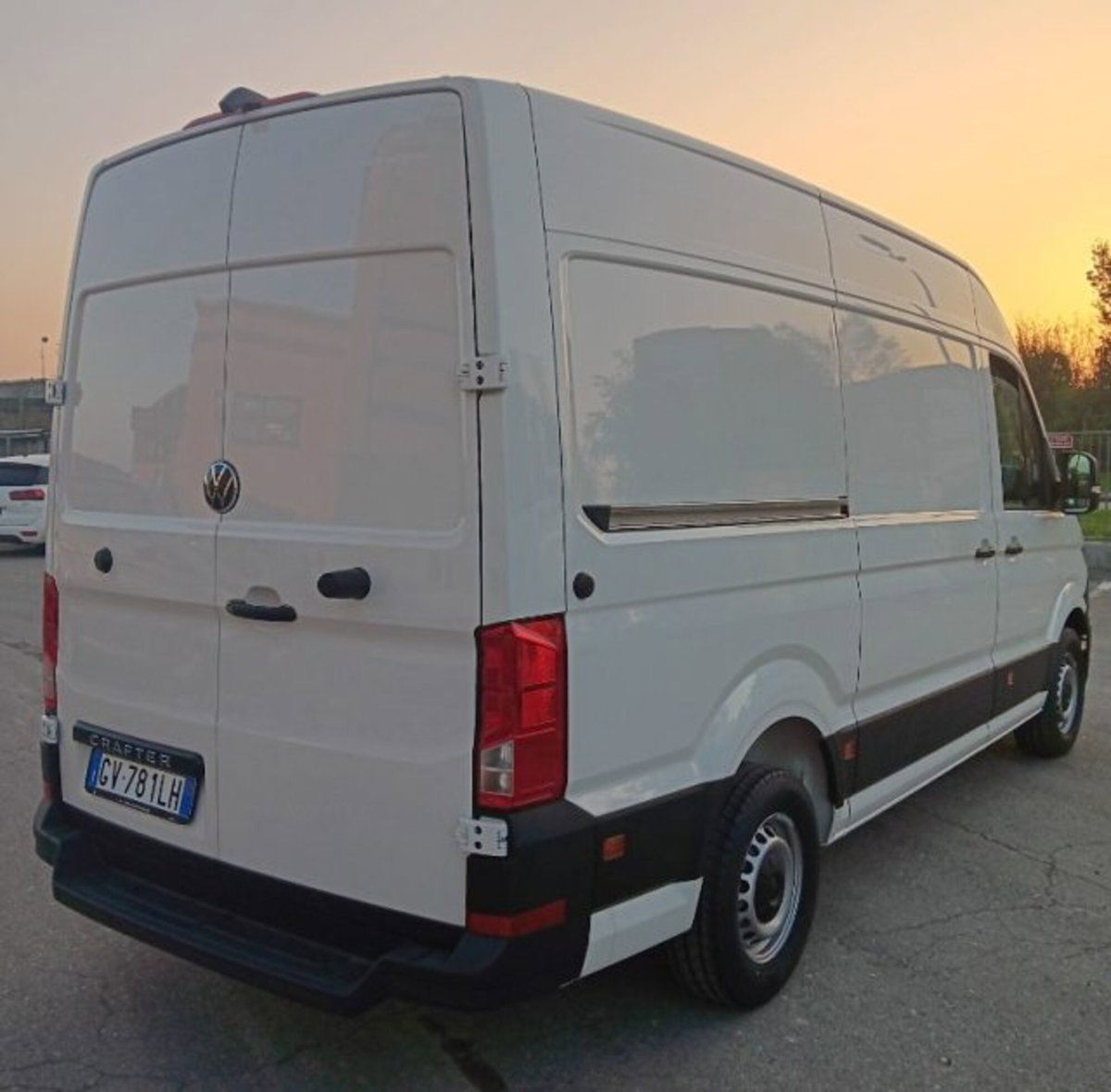 Volkswagen Veicoli Commerciali Crafter Furgone 30 2.0 TDI 140CV PM-TA Furgone Logistic (6)