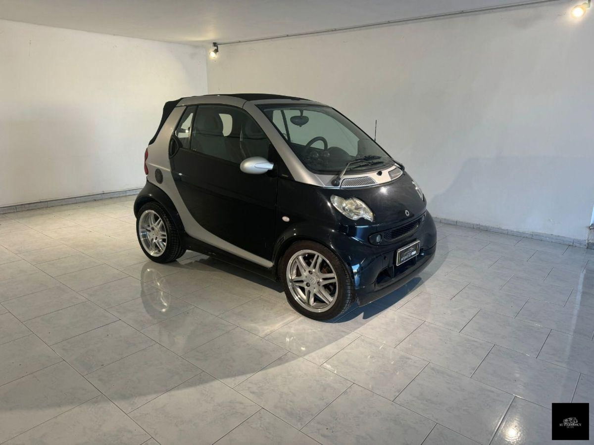 smart Fortwo 700 coupé Brabus (55 kW)