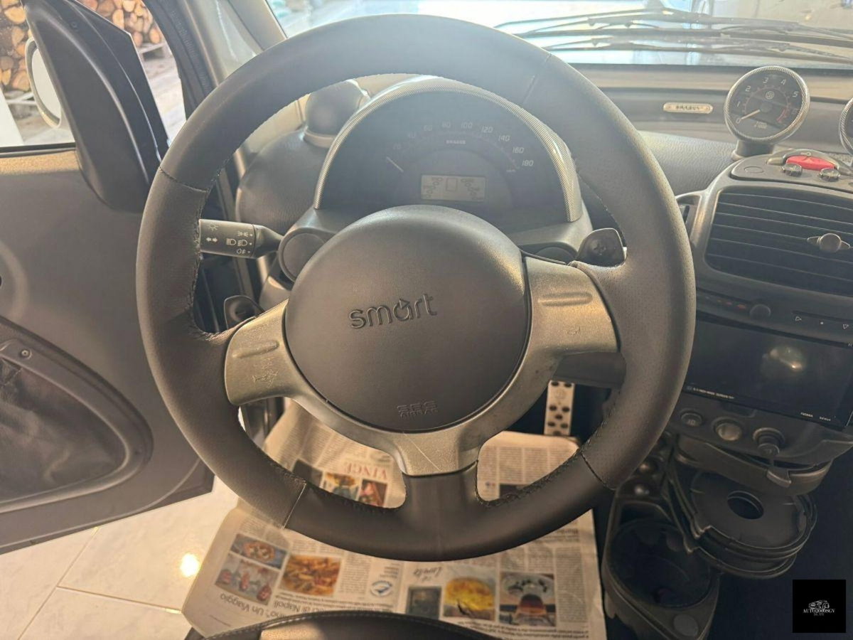 smart Fortwo 700 coupé Brabus (55 kW) (12)