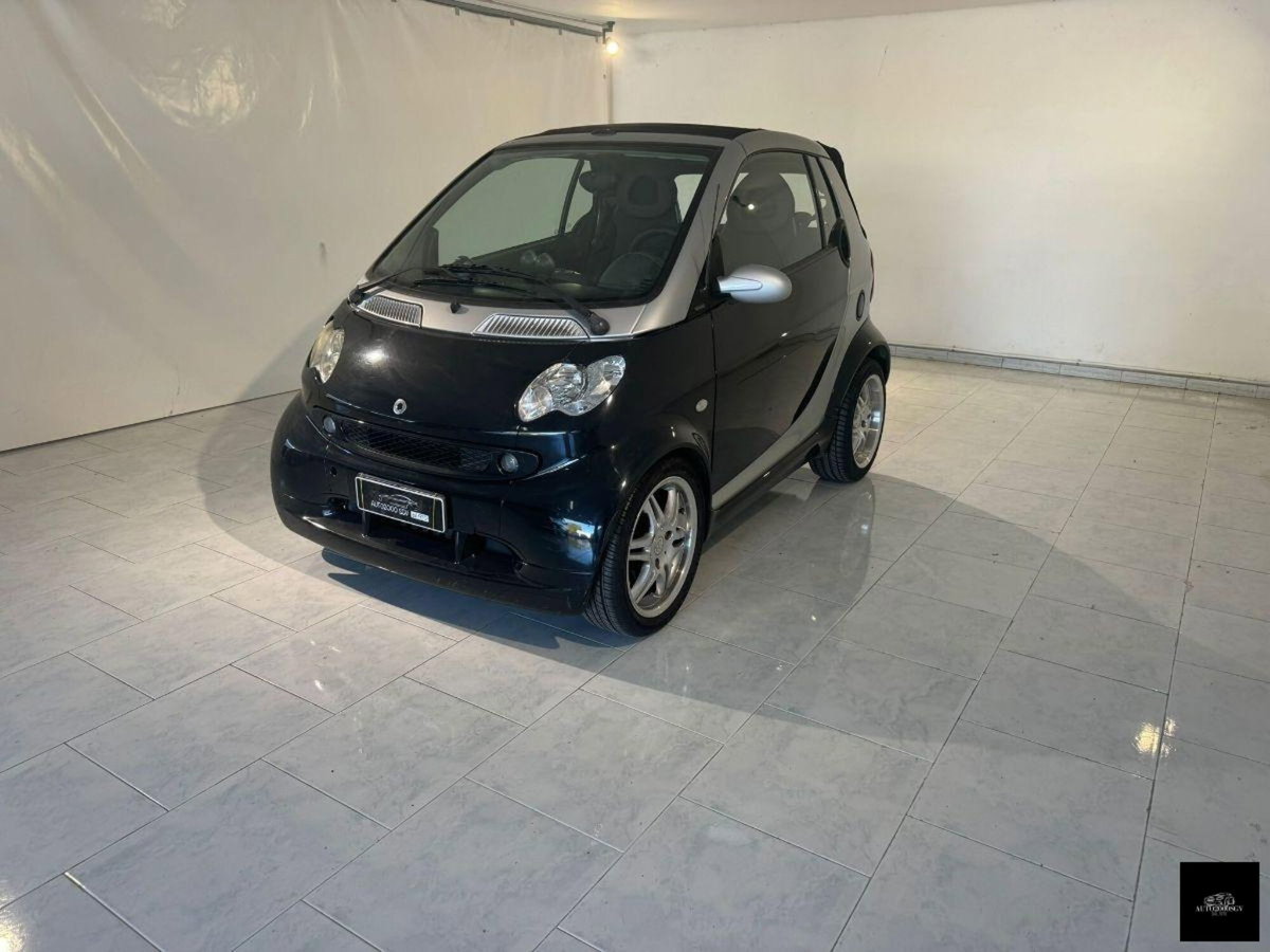 smart Fortwo 700 coupé Brabus (55 kW) (2)