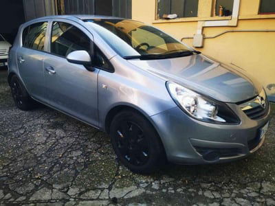 Opel Corsa 1.2 5 porte Club usata