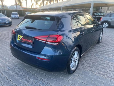 Mercedes-Benz Classe A 180 d Automatic Sport (4)