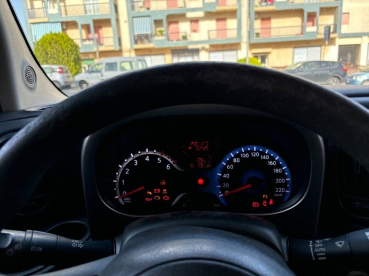 Nissan Cube 1.5 dCi Luxury (15)