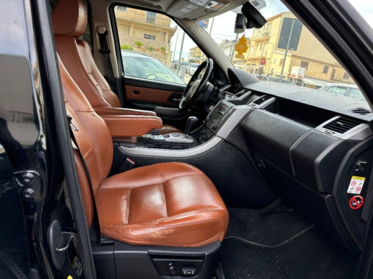 Land Rover Range Rover Sport 2.7 TDV6 HSE (10)