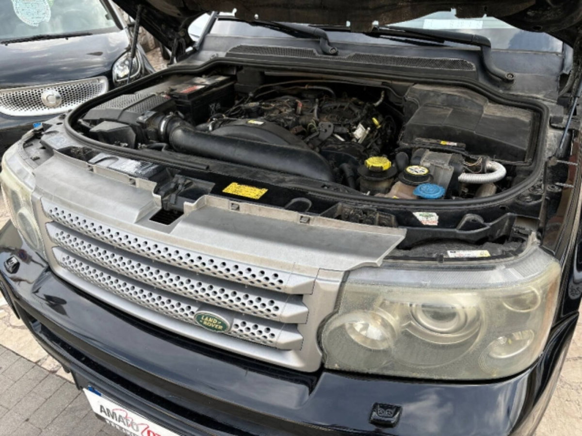 Land Rover Range Rover Sport 2.7 TDV6 HSE (16)
