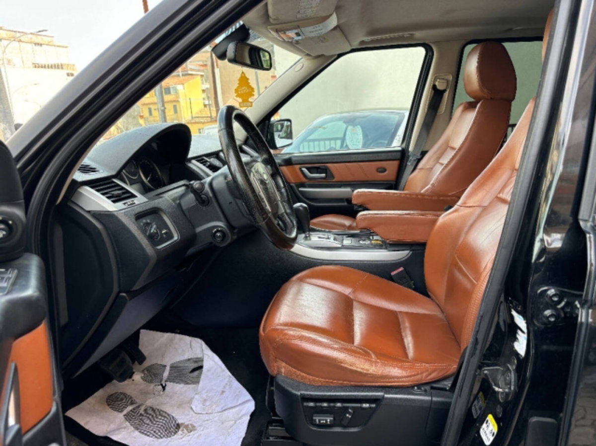 Land Rover Range Rover Sport 2.7 TDV6 HSE (8)