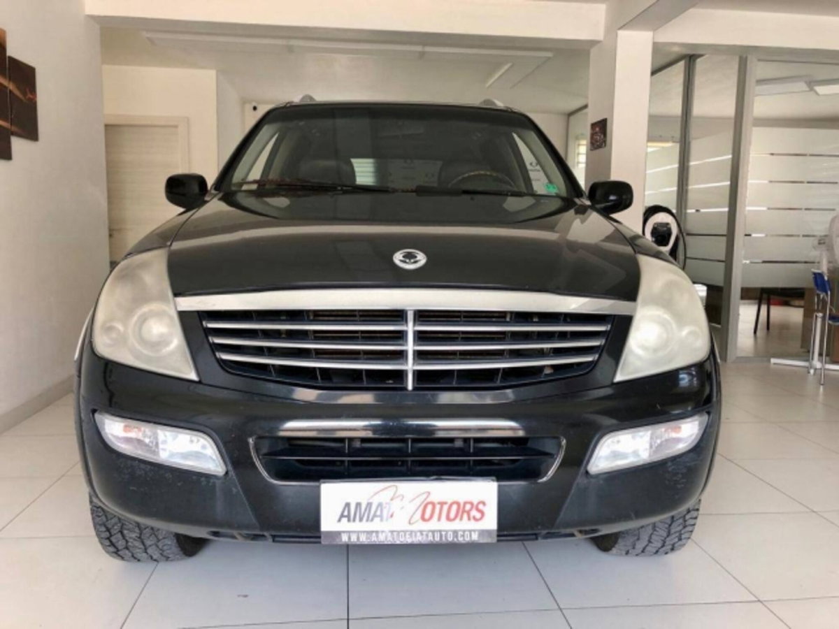 Ssangyong Rexton 2.7 XDi cat Plus (2)