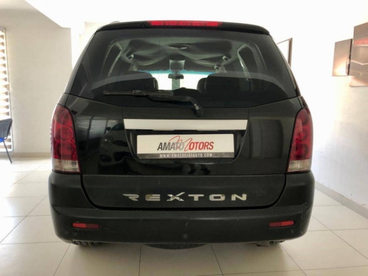 Ssangyong Rexton 2.7 XDi cat Plus (5)