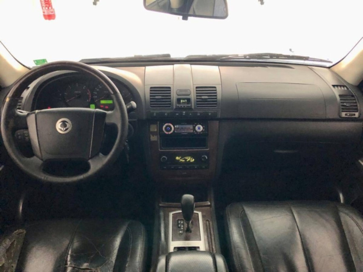 Ssangyong Rexton 2.7 XDi cat Plus (7)