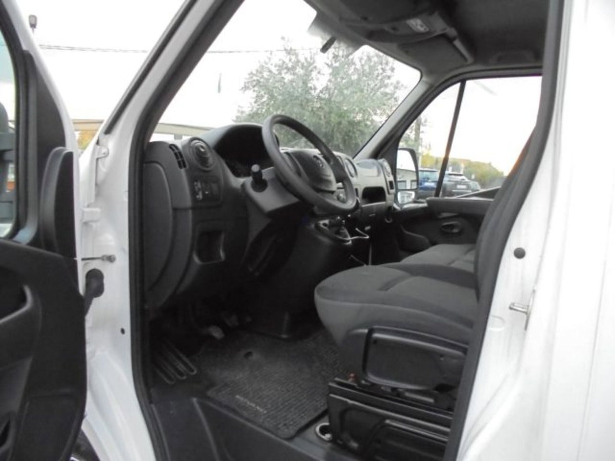 Opel Movano Furgone 35 2.3 CDTI 110CV PC-TM FWD Furgone (15)