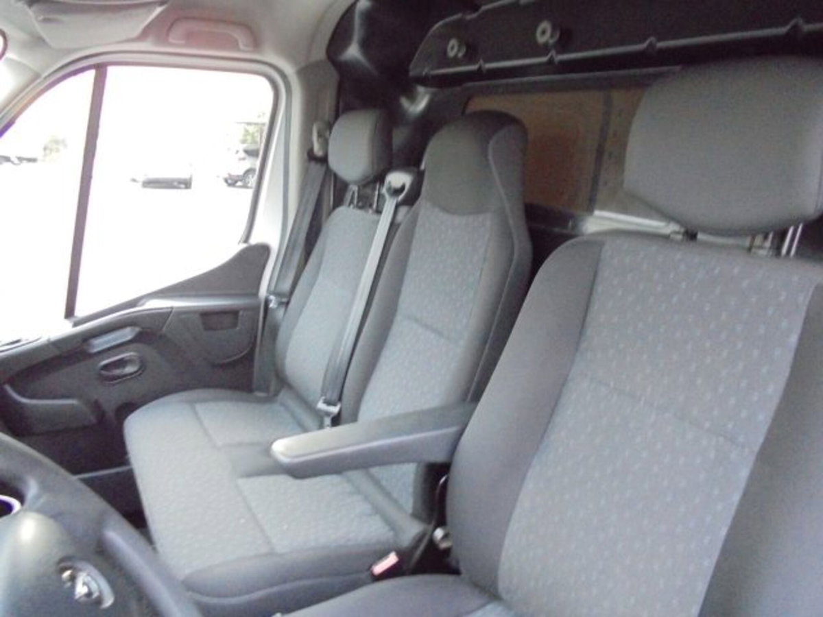 Opel Movano Furgone 35 2.3 CDTI 110CV PC-TM FWD Furgone (16)