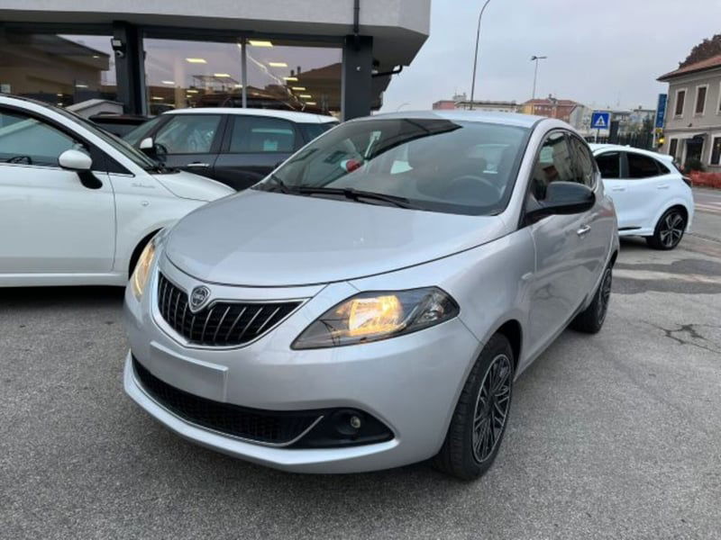 Lancia Ypsilon 1.0 FireFly 5 porte S&S Hybrid Ecochic Gold