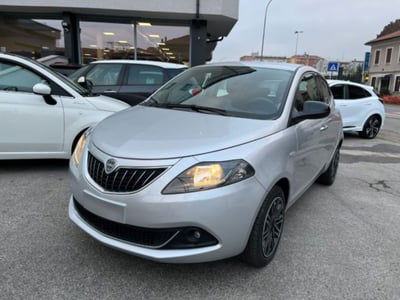 Lancia Ypsilon 1.0 FireFly 5 porte S&S Hybrid Ecochic Gold usata