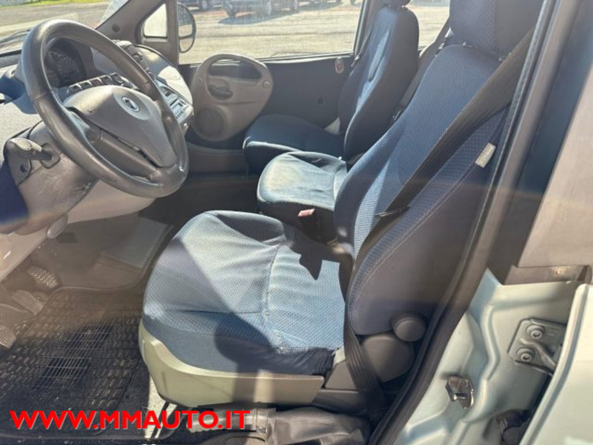 Fiat Multipla 1.6 16V Natural Power Dynamic (11)