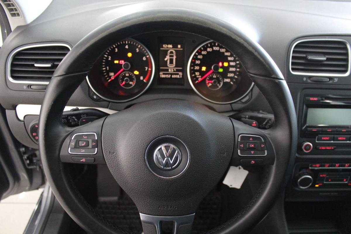 Volkswagen Golf 1.4 TSI 160CV DSG 5p. Highline (8)