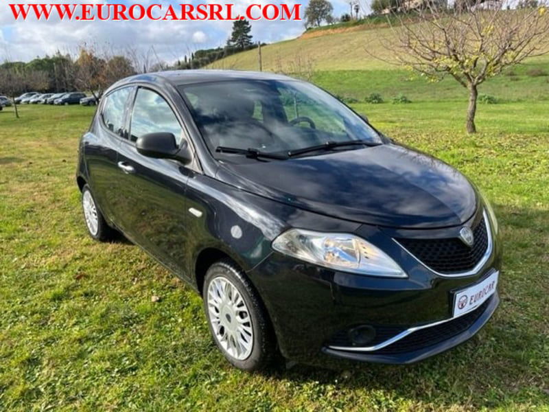 Lancia Ypsilon 1.2 69 CV 5 porte Silver
