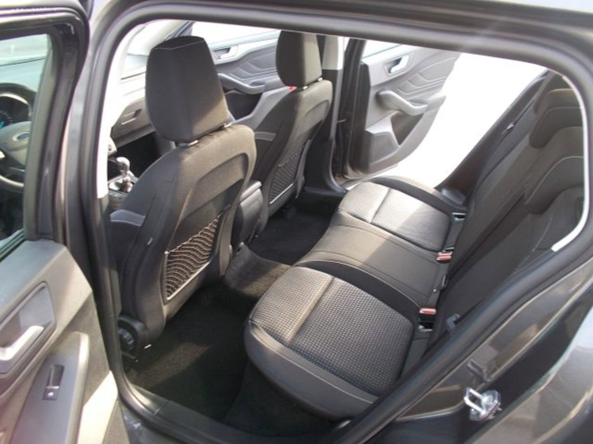 Ford Focus Station Wagon 1.5 EcoBlue 120 CV automatico SW Business (11)