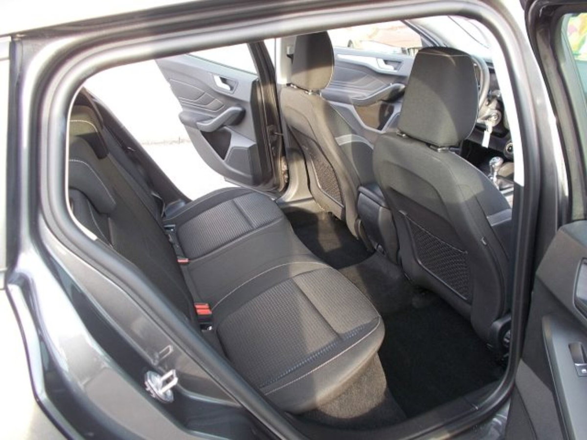 Ford Focus Station Wagon 1.5 EcoBlue 120 CV automatico SW Business (12)