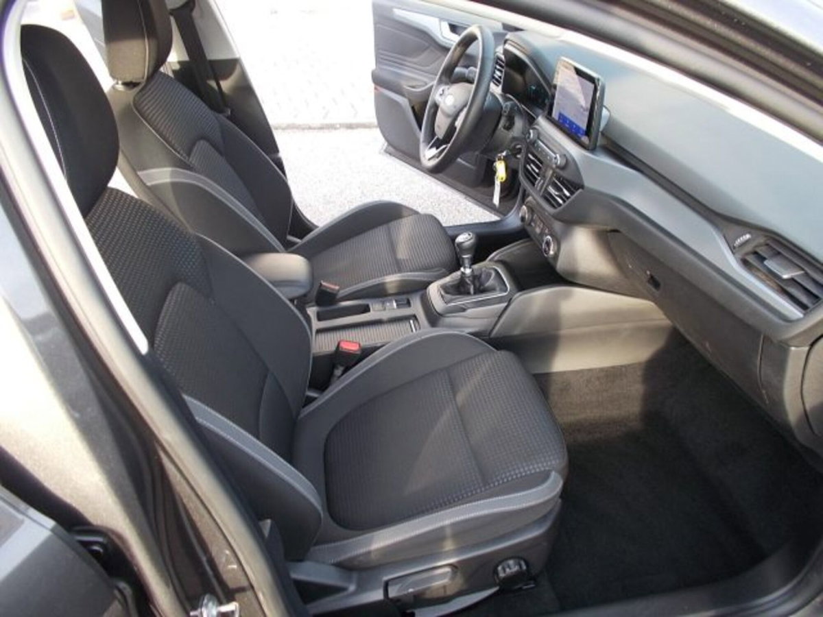 Ford Focus Station Wagon 1.5 EcoBlue 120 CV automatico SW Business (9)