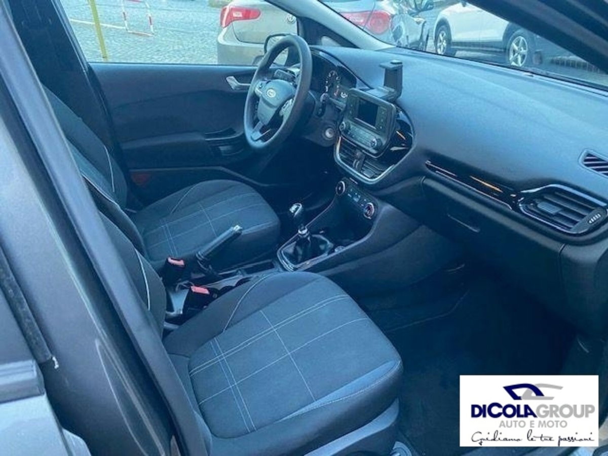 Ford Fiesta 1.5 TDCi 75CV 5 porte (9)