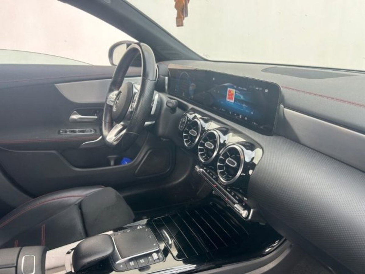 Mercedes-Benz CLA Shooting Brake 200 d Automatic 4Matic Shooting Brake Business (7)