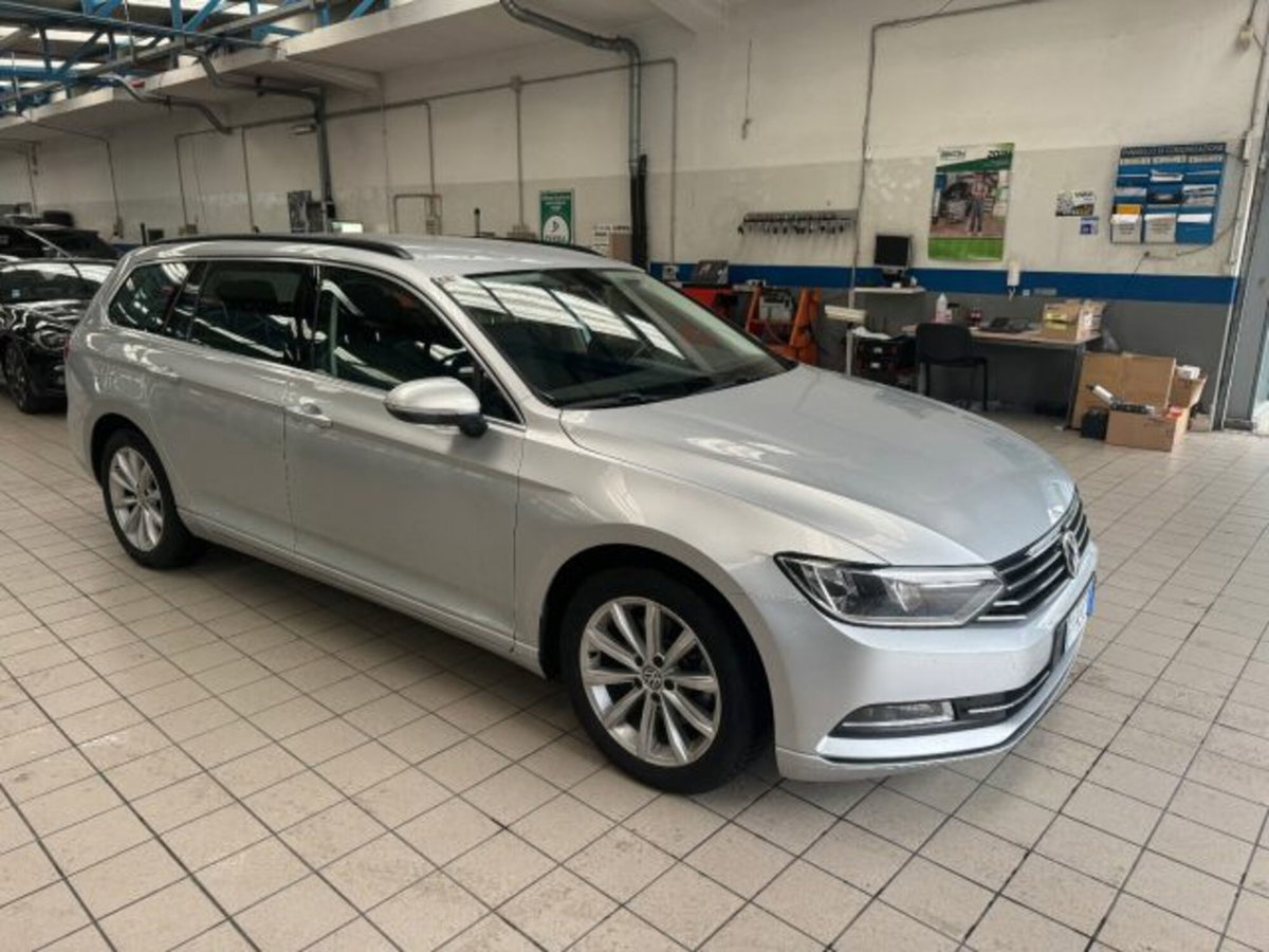 Volkswagen Passat Variant 2.0 TDI DSG Executive BlueMotion Tech. (5)