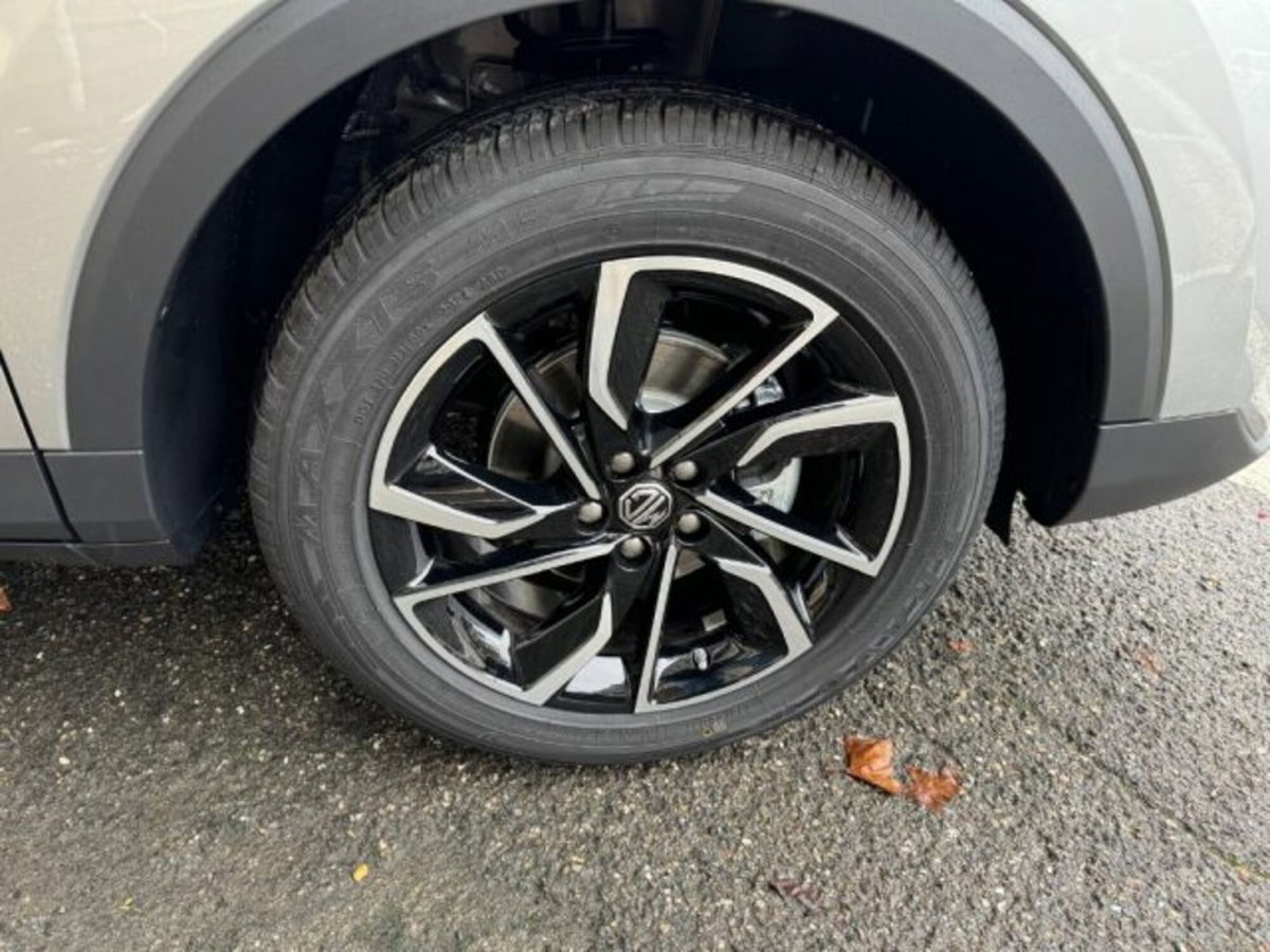 Mg ZS ZS 1.5 Luxury (16)