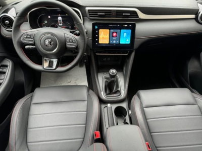 Mg ZS ZS 1.5 Luxury (6)
