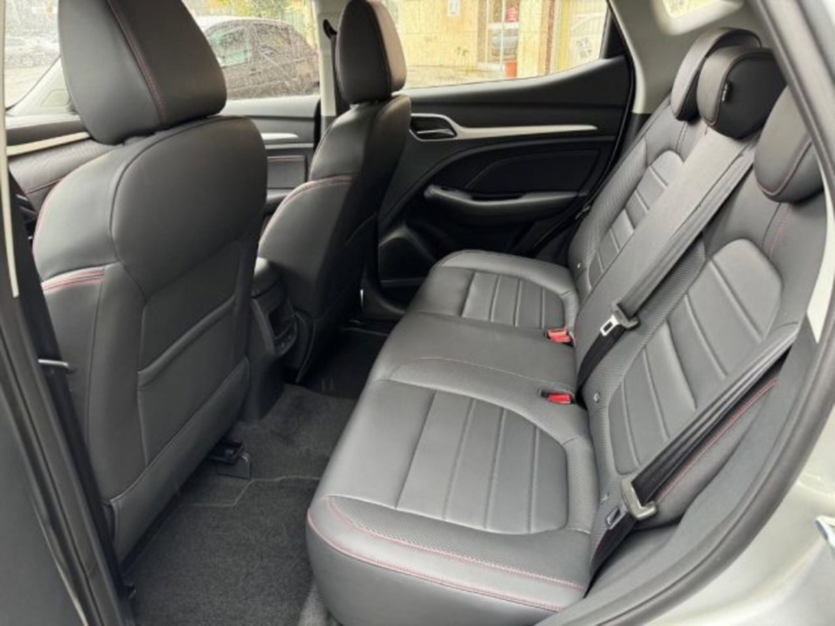 Mg ZS ZS 1.5 Luxury (9)