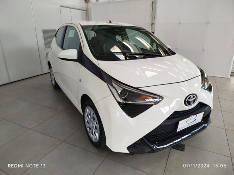 Toyota Aygo Connect 1.0 VVT-i 72 CV 5 porte x-cool MMT