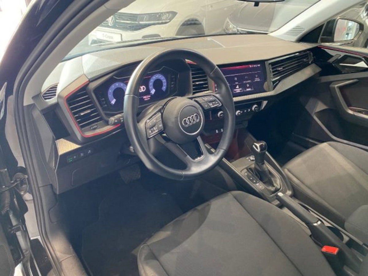 Audi A1 allstreet allstreet 30 TFSI S tronic Identity Contrast (15)