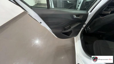 Ford Focus 1.0 EcoBoost 125 CV Start&Stop ST Line (14)