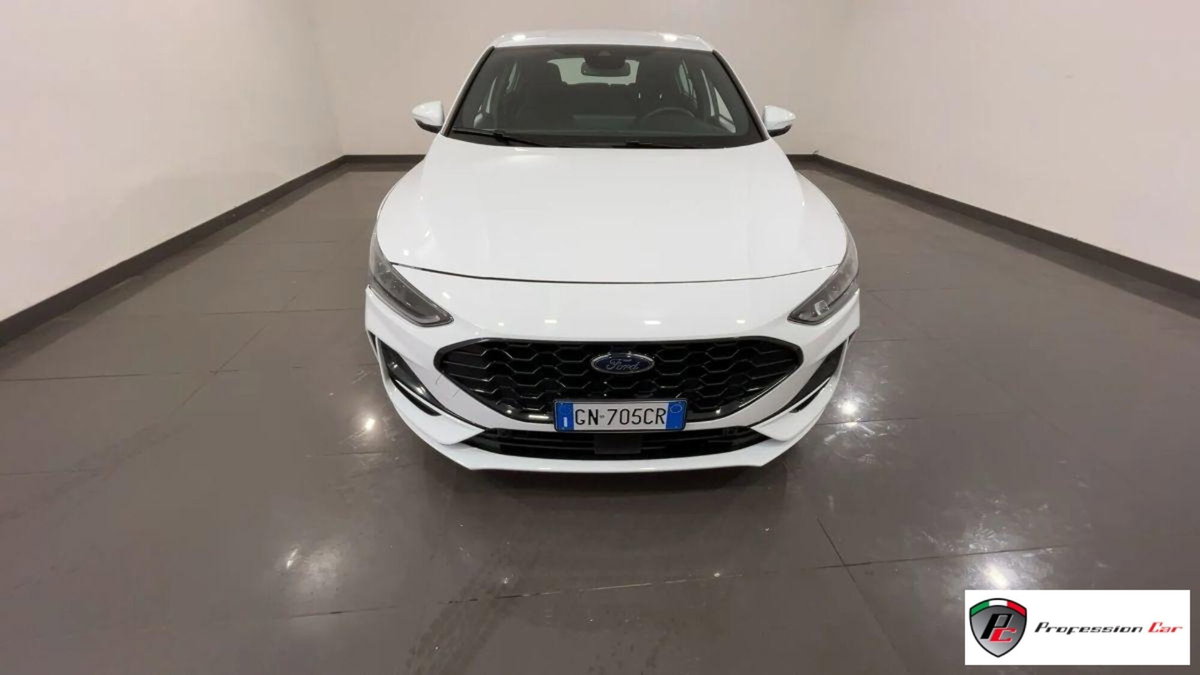 Ford Focus 1.0 EcoBoost 125 CV Start&Stop ST Line (2)