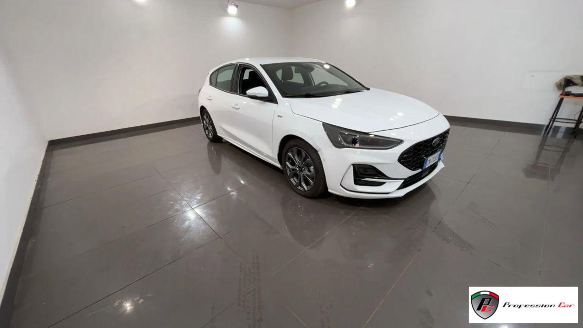 Ford Focus 1.0 EcoBoost 125 CV Start&Stop ST Line (3)
