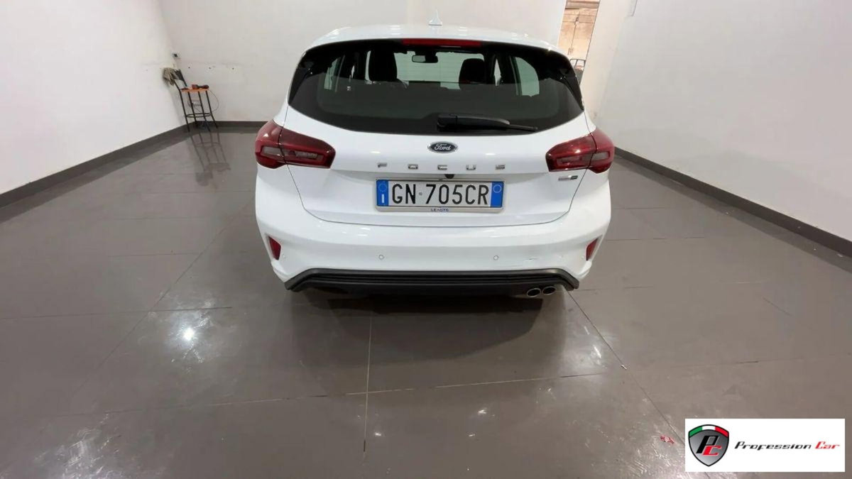 Ford Focus 1.0 EcoBoost 125 CV Start&Stop ST Line (5)