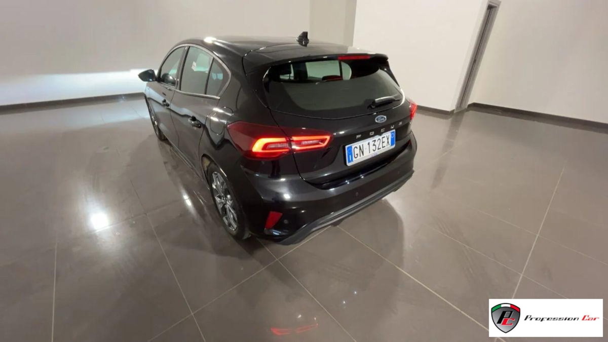 Ford Focus 1.0 EcoBoost 125 CV Start&Stop ST Line (4)