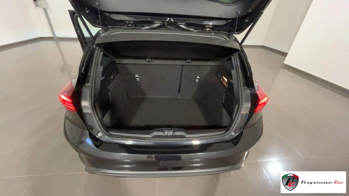Ford Focus 1.0 EcoBoost 125 CV Start&Stop ST Line (7)