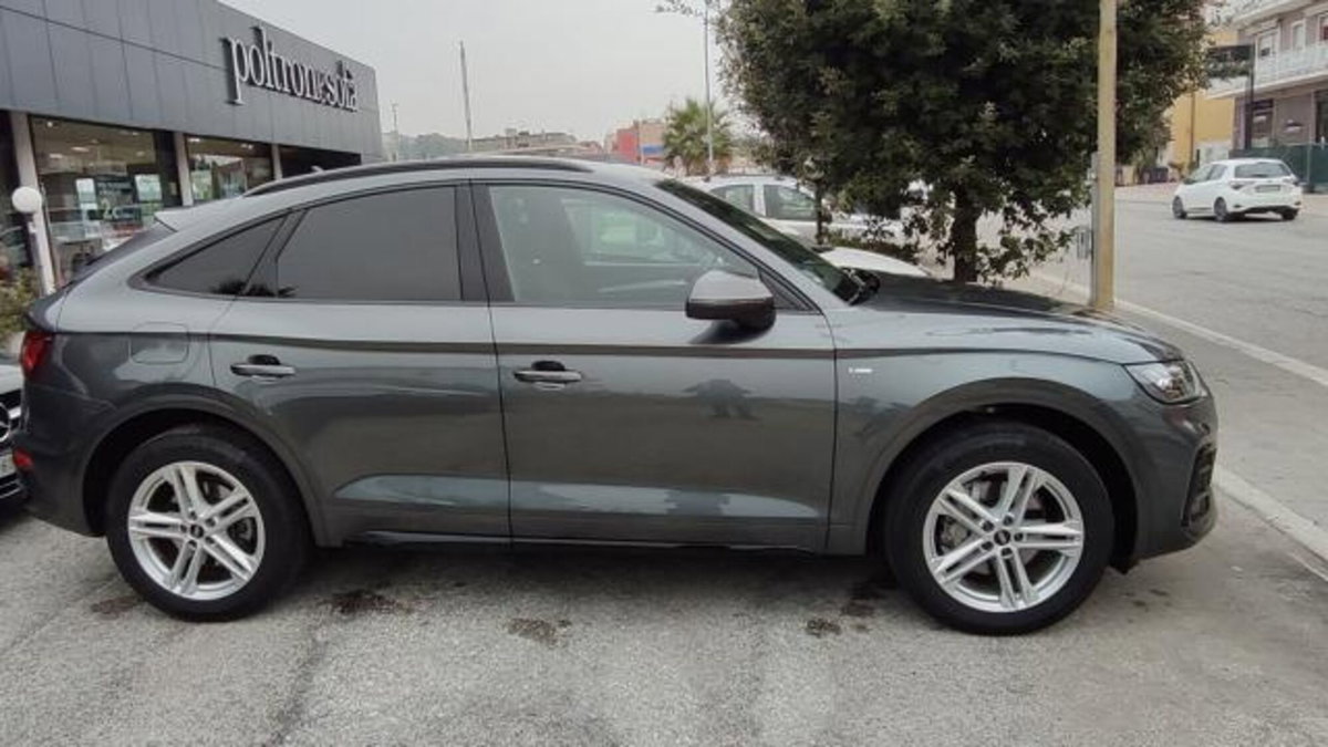 Audi Q5 Sportback 40 2.0 tdi mhev 12V S line Plus quattro s-tronic (2)