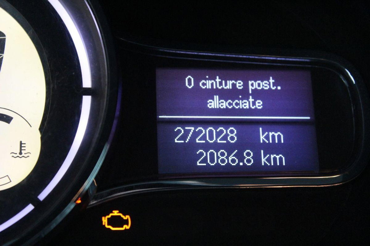 Renault Laguna SporTour 1.5 dCi 110CV SporTour Dynamique (10)