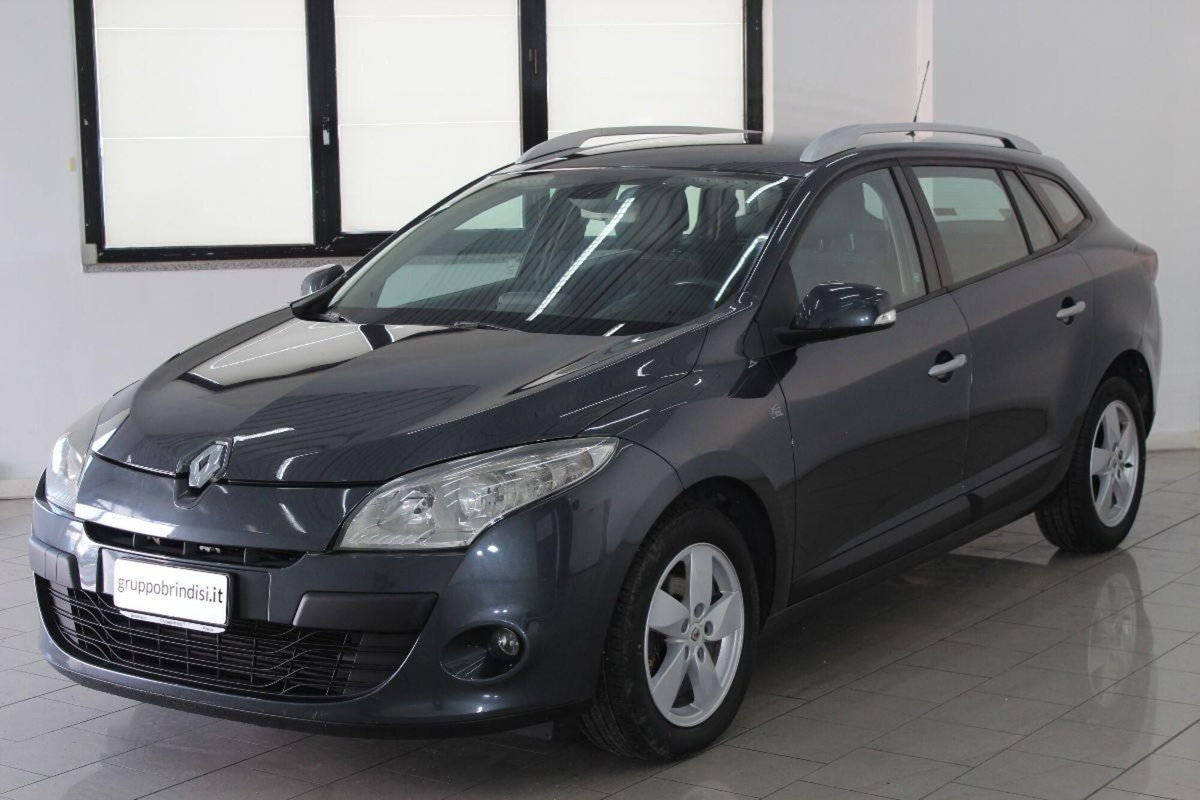Renault Laguna SporTour 1.5 dCi 110CV SporTour Dynamique (3)