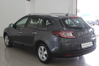 Renault Laguna SporTour 1.5 dCi 110CV SporTour Dynamique (6)
