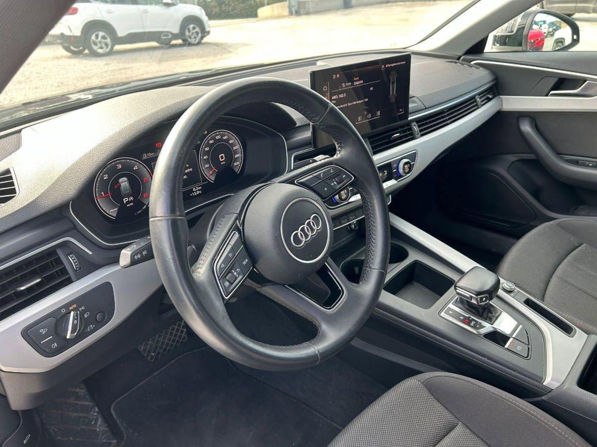 Audi A4 30 TDI/136 CV S tronic Business (10)