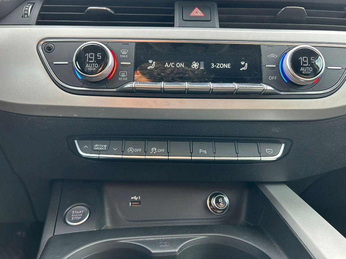 Audi A4 30 TDI/136 CV S tronic Business (13)